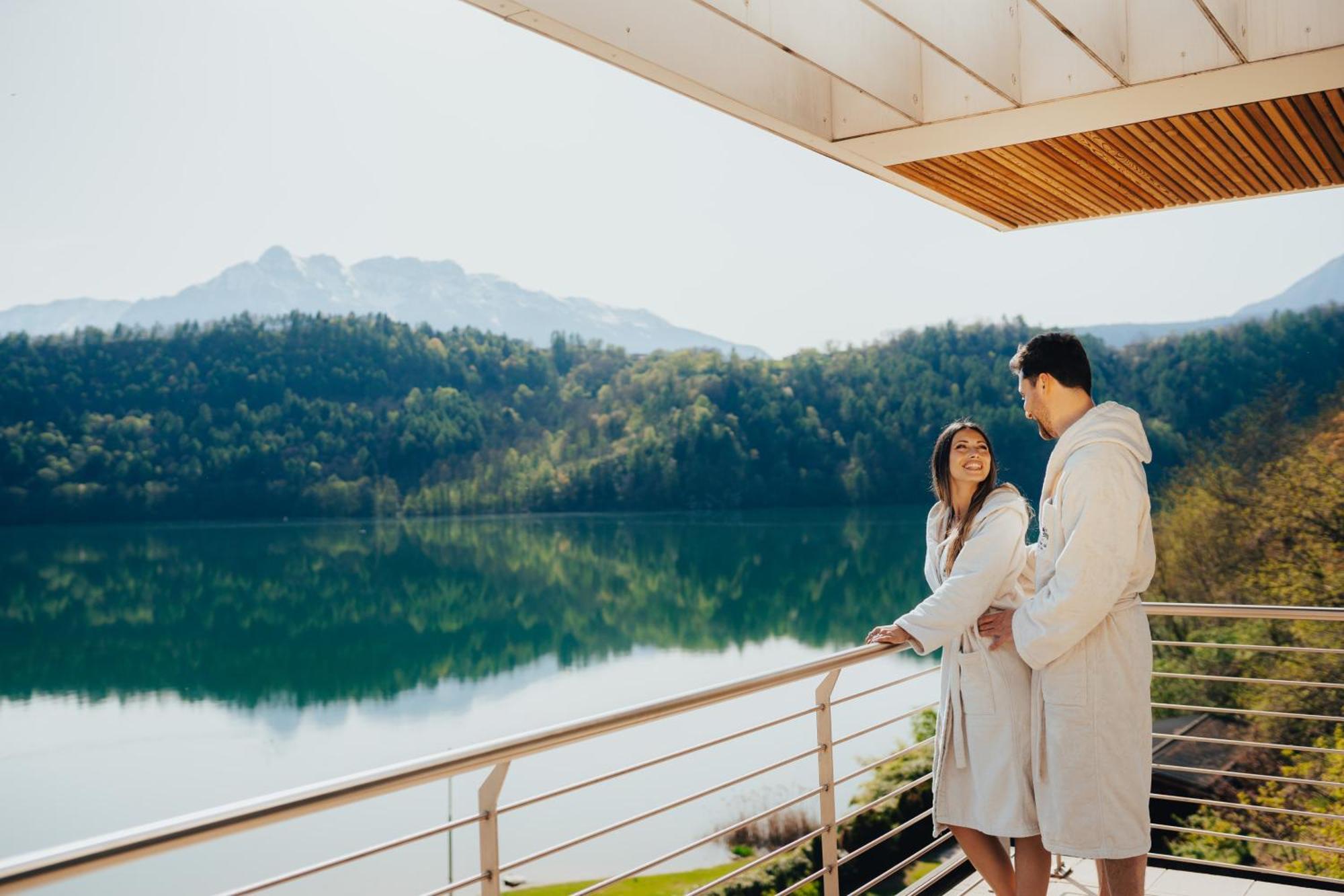 Parc Hotel Du Lac Levico Terme Esterno foto